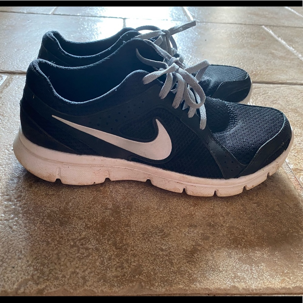 Nike women's athletic shoes